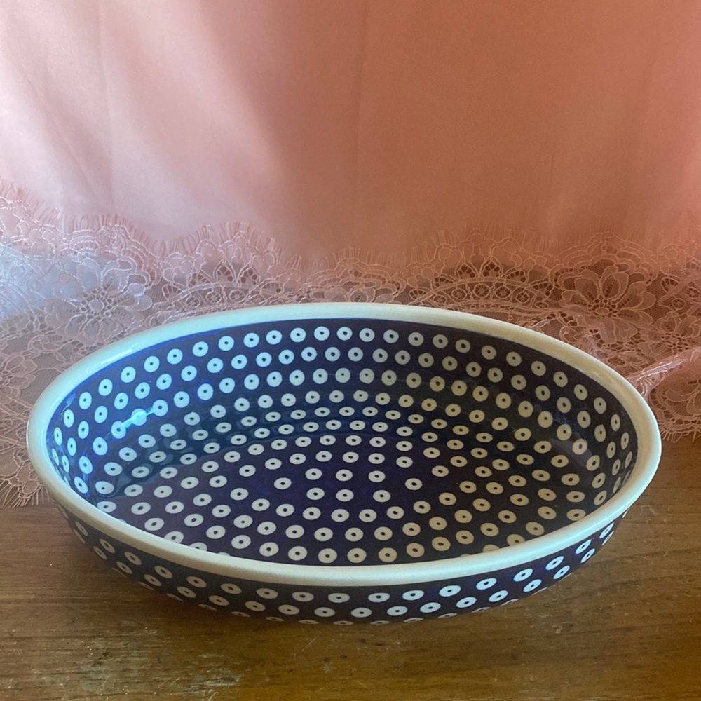 Boleslawiec Polish Pottery handmade 11”oval dot pattern cobalt blue & cream dish